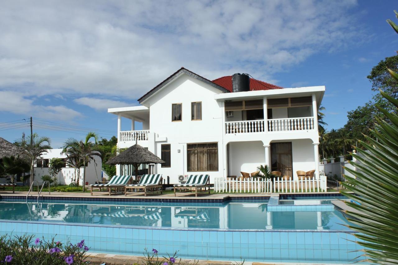 Villa Dahl Beach Resort Dar es Salaam Bagian luar foto