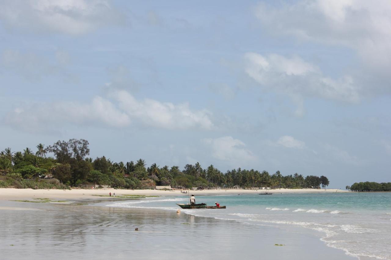 Villa Dahl Beach Resort Dar es Salaam Bagian luar foto