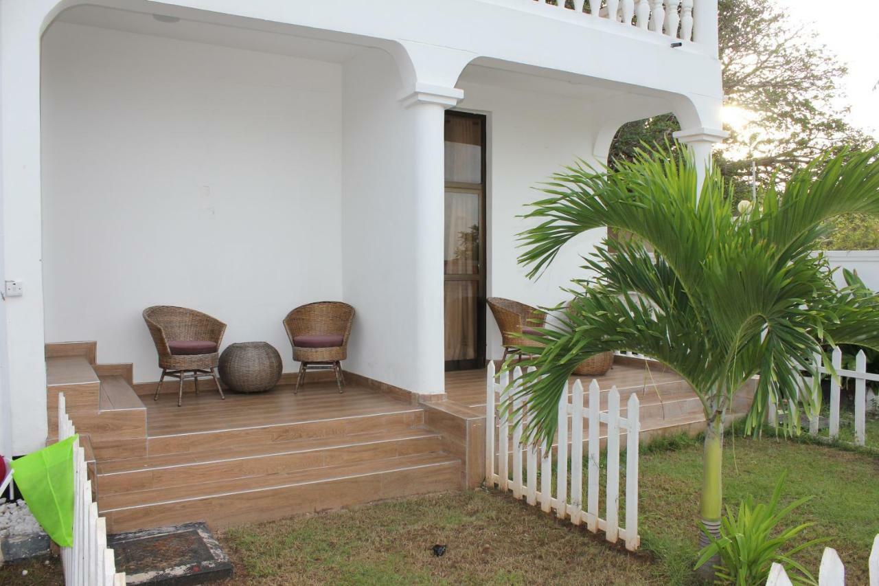 Villa Dahl Beach Resort Dar es Salaam Bagian luar foto