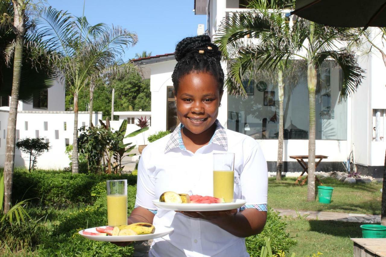 Villa Dahl Beach Resort Dar es Salaam Bagian luar foto