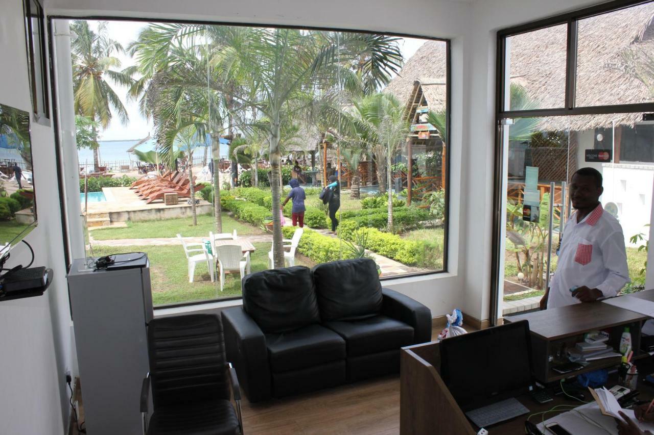 Villa Dahl Beach Resort Dar es Salaam Bagian luar foto